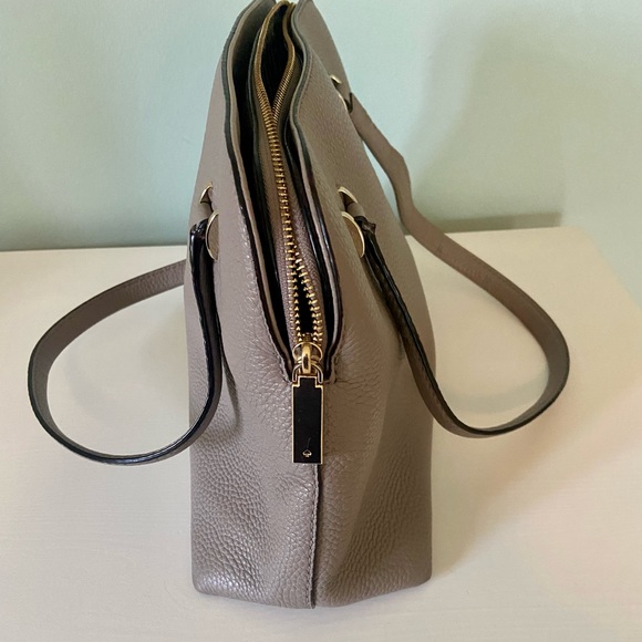 Kate Spade Handbag in Tan/Natural Gray Pebbled Leather - Picture 4 of 13